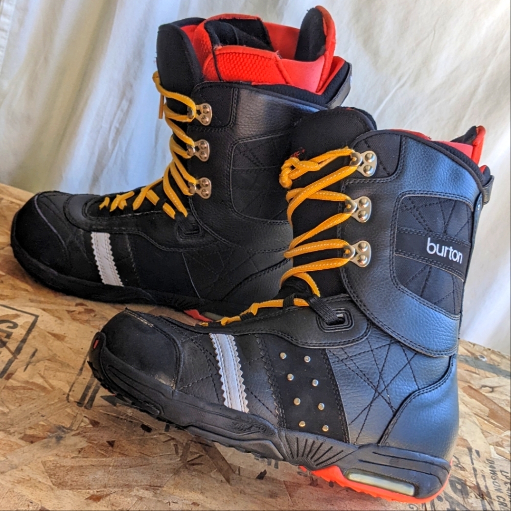 Burton Vintage Sapphire Snowboard Boots, Women 9